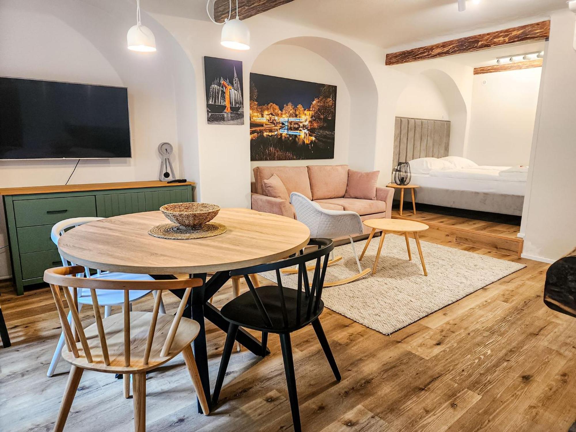 Apartmany Rangifer Plzeň Exteriör bild